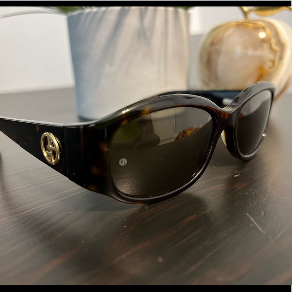 Giorgio Armani Sunglasses - Picture 6 of 6